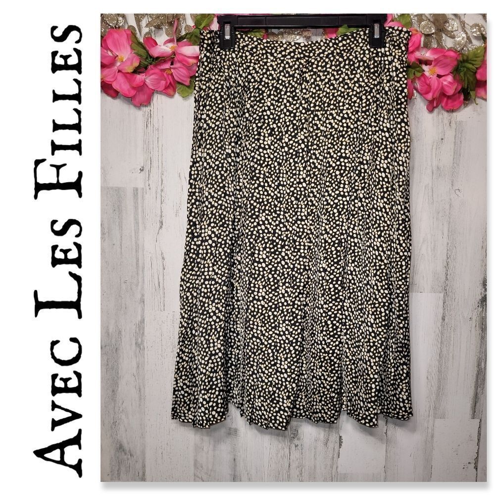 NWT Avec Les Filles Pleeted Skirt